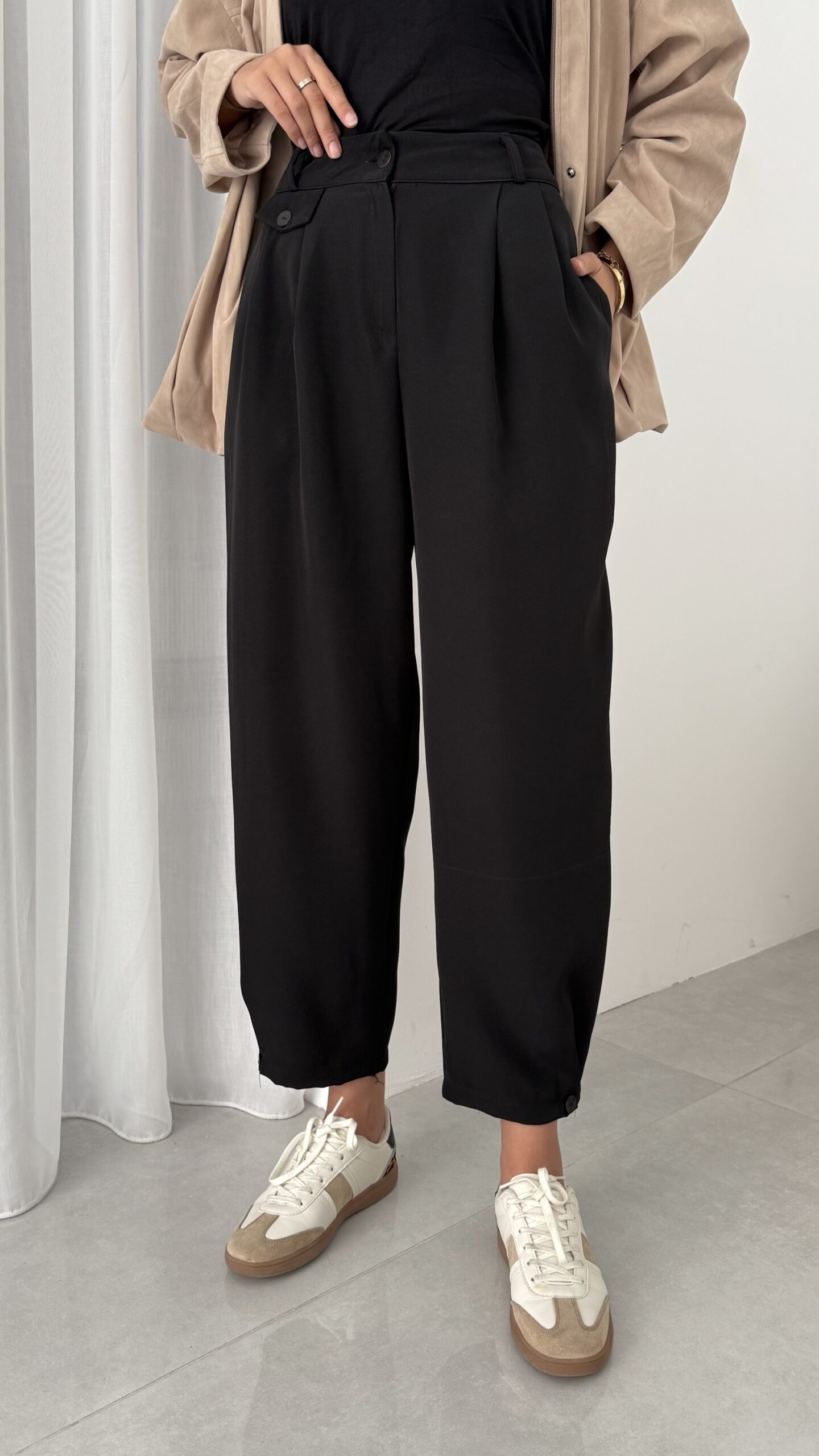 img_4114-2 Marka Muadili Havuç Pantolon - Siyah - Görsel 2