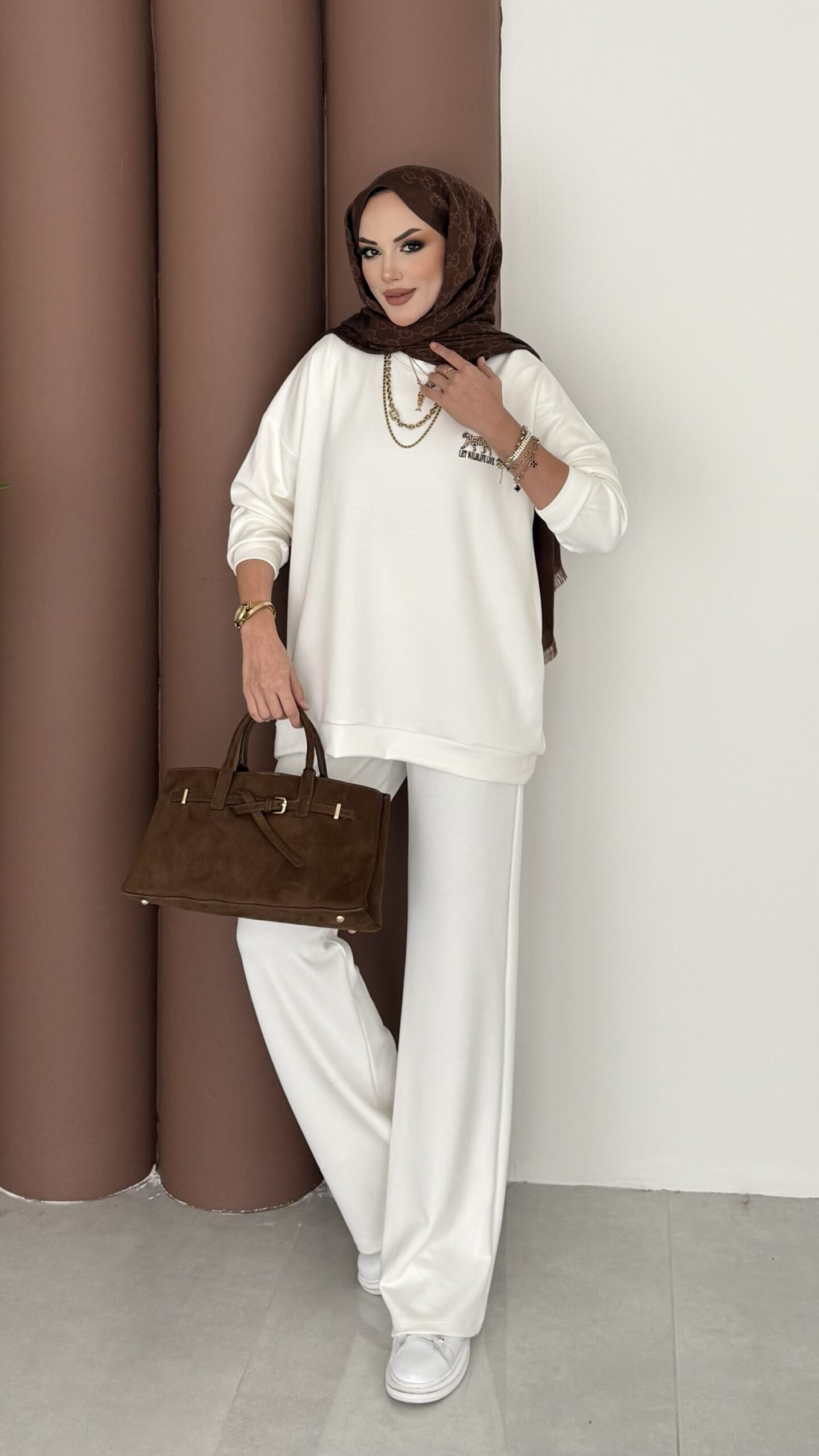 Logolu Premium Oysh İkili Takım - Beyaz