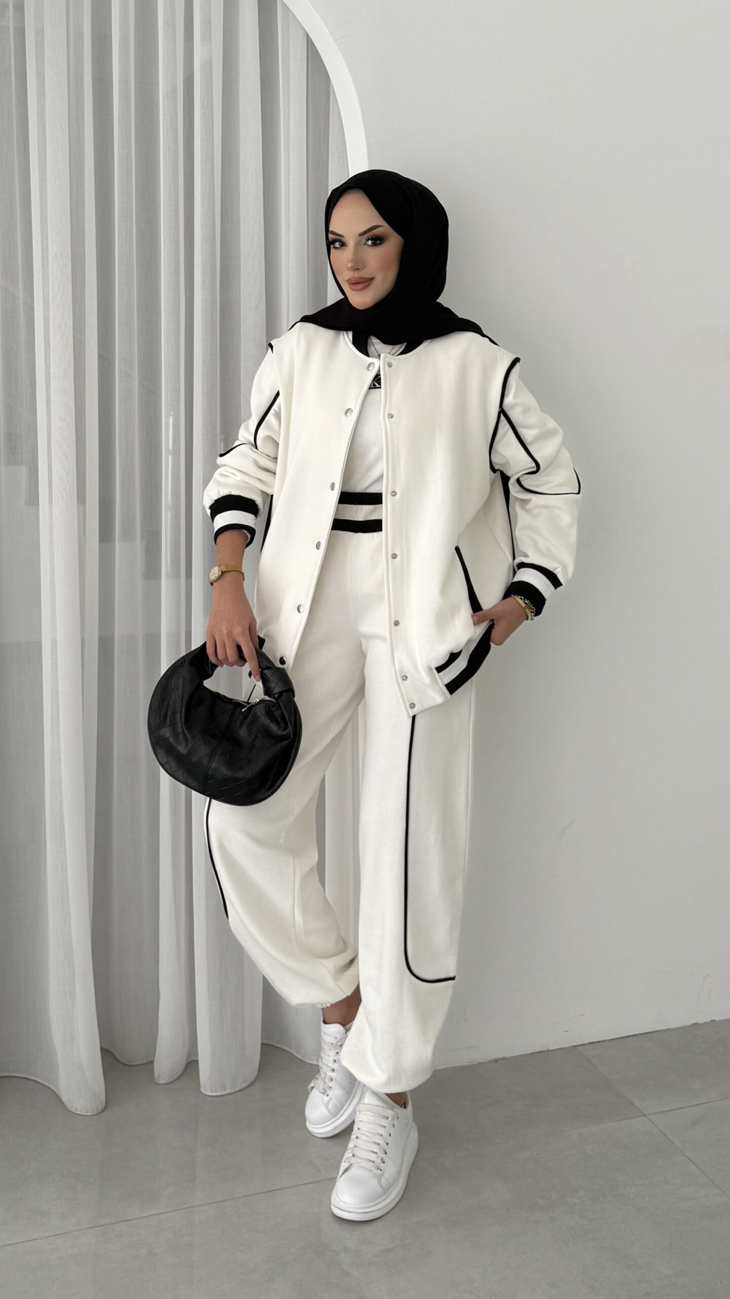 img_2040-1.jpeg Collej Bomber Şeritli İkili Takım - Beyaz - Görsel 1