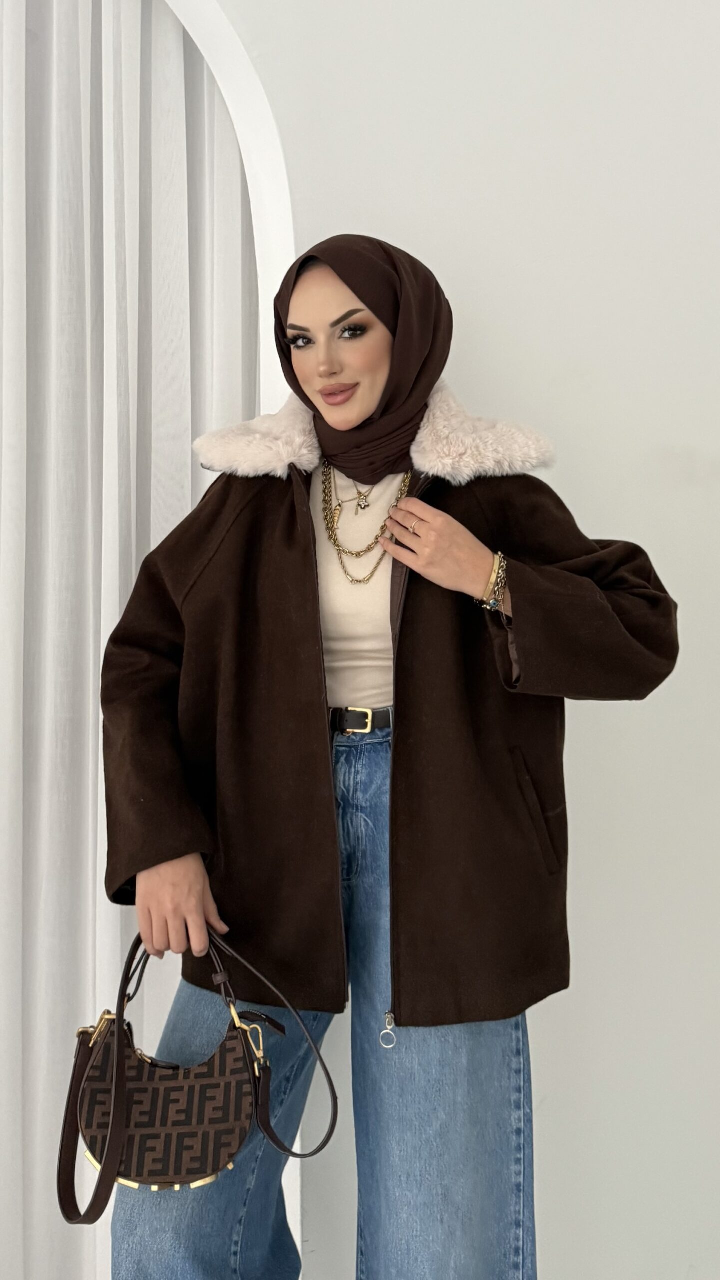 img_2318.jpeg Muadil Kürk Yaka Kaşe Ceket - Acı Kahverengi - Görsel 1