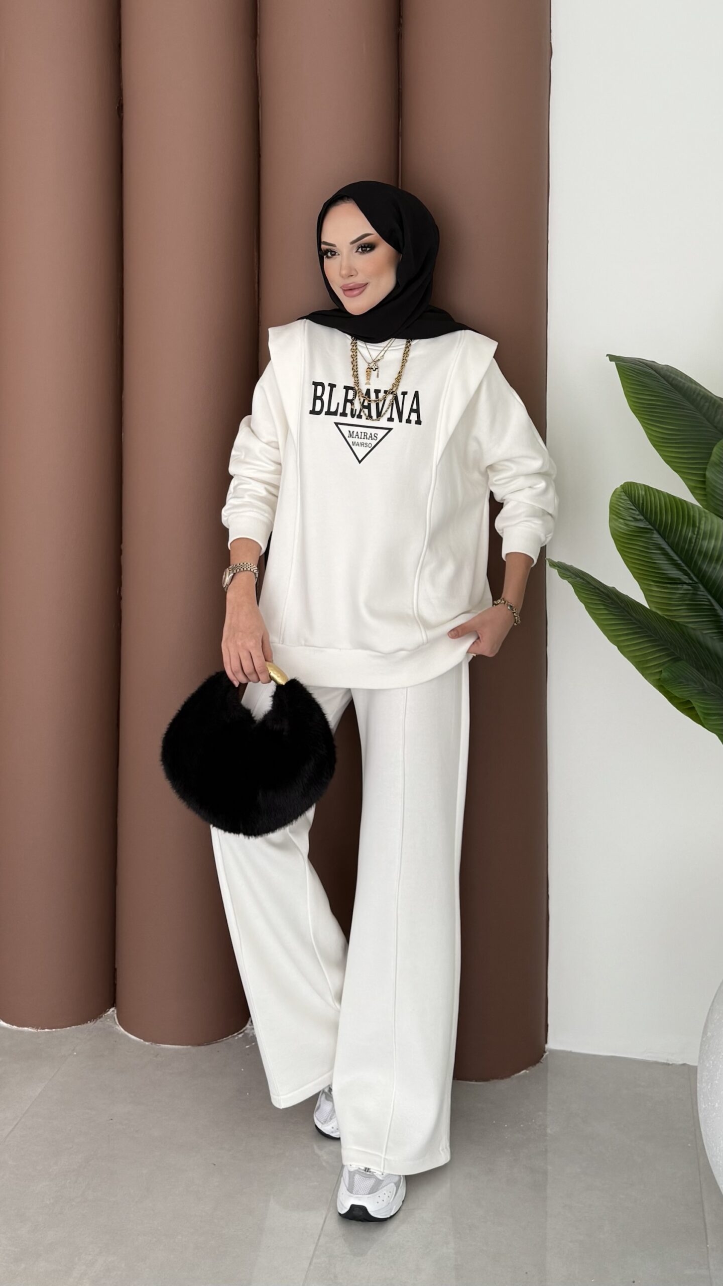 img_2426.jpeg Blravna Şardonlu Çımalı İkli Takım - Beyaz - Görsel 1