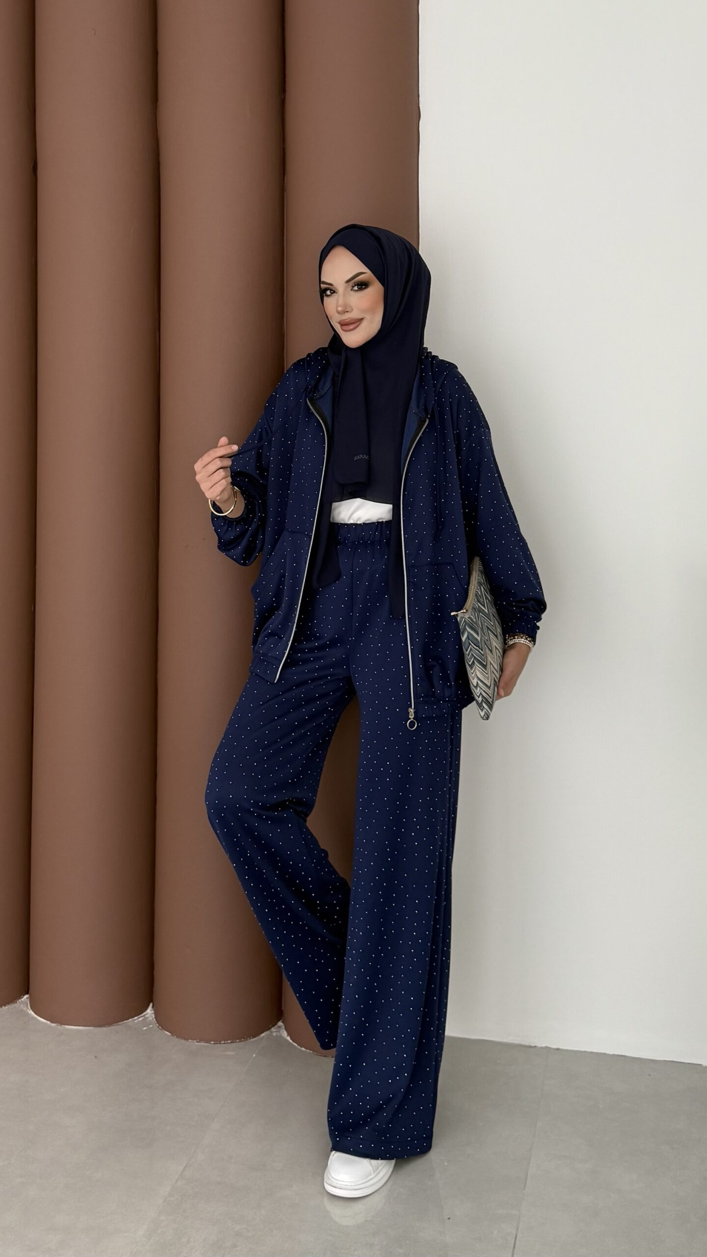 img_3066.jpeg Fashion Taşlı Bomber İkili Takım - Lacivert - Görsel 1