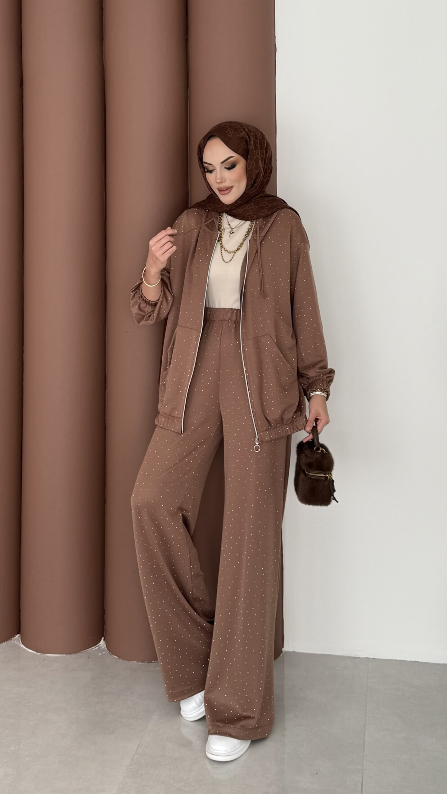 img_3094.jpeg Fashion Taşlı Bomber İkili Takım - Kahverengi - Görsel 1